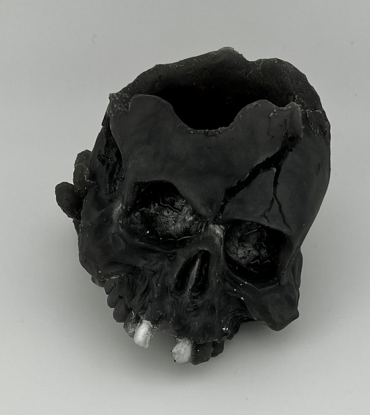 Resin Item 23106 Skull Votive / Dice Holder