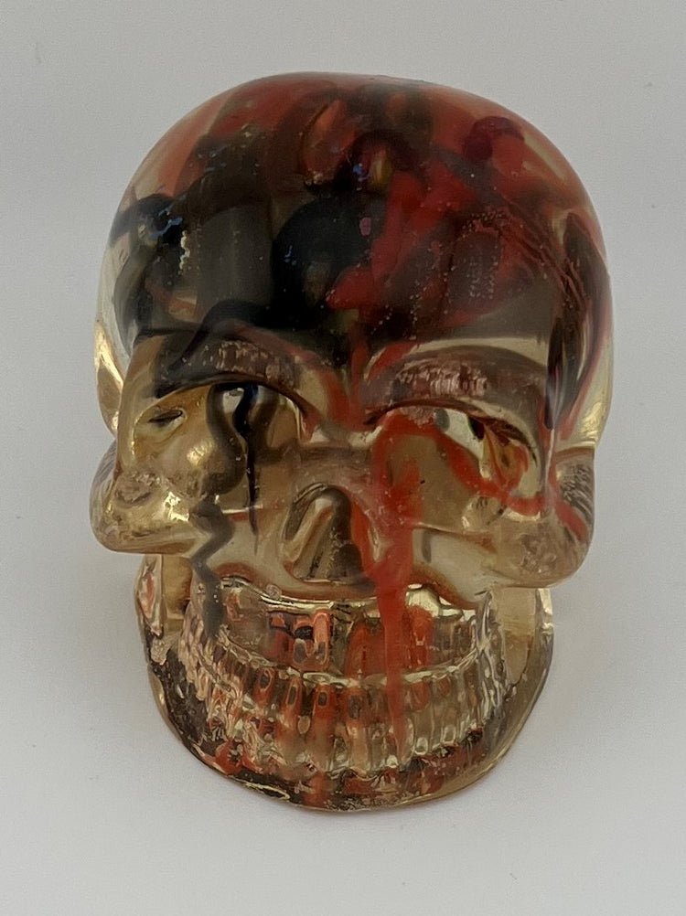 Resin Item 23112 Skull with Snakes inside