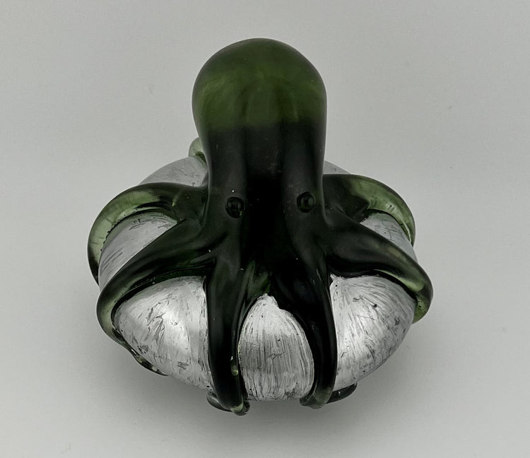 Resin Item 23113 Octopus on Stone