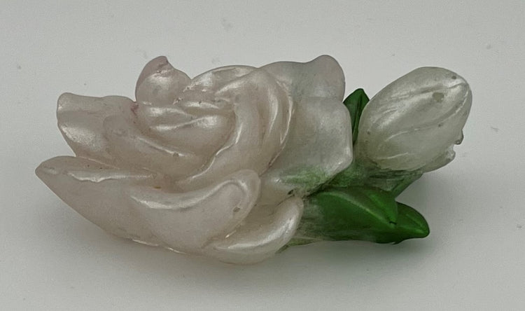 Resin Item 23127 Rose White with Bud MAGNET